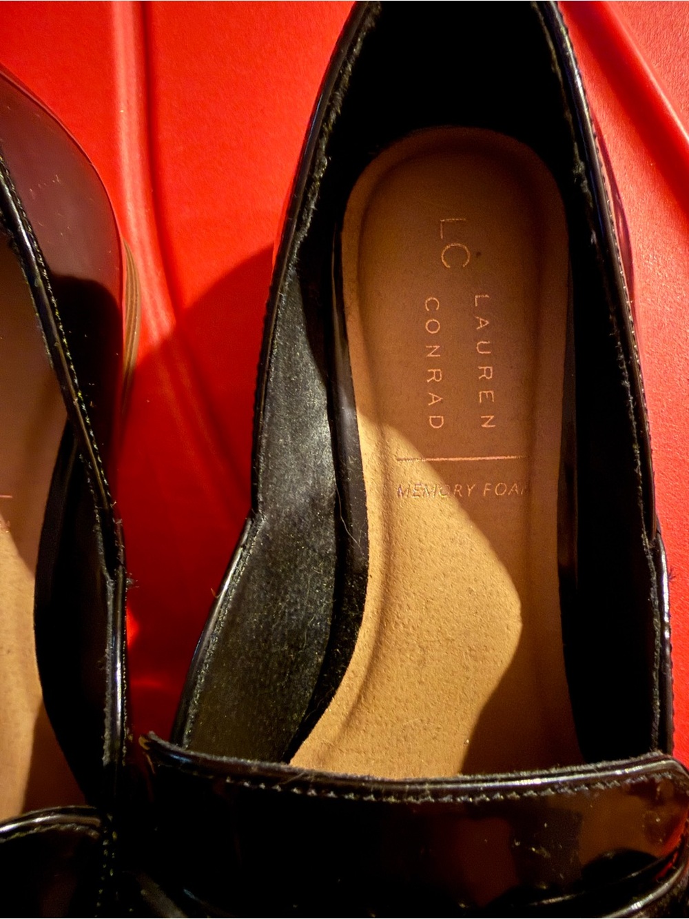 Lauren Conrad Black Patent Chain-Accent Loafers with memory foam - Picture 3 of 4